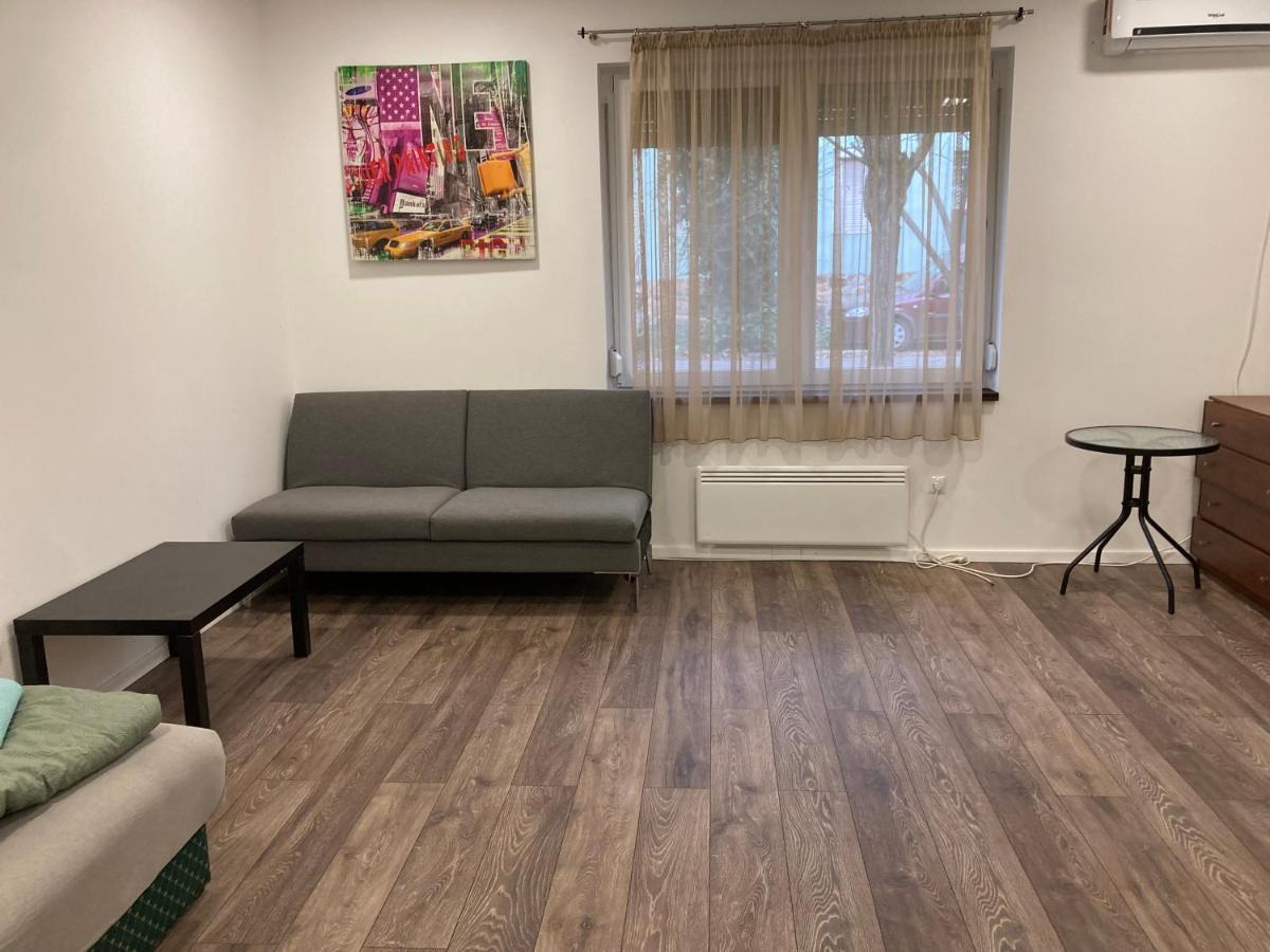 Roland Apartment Zuglo 2 Budapest Eksteriør billede